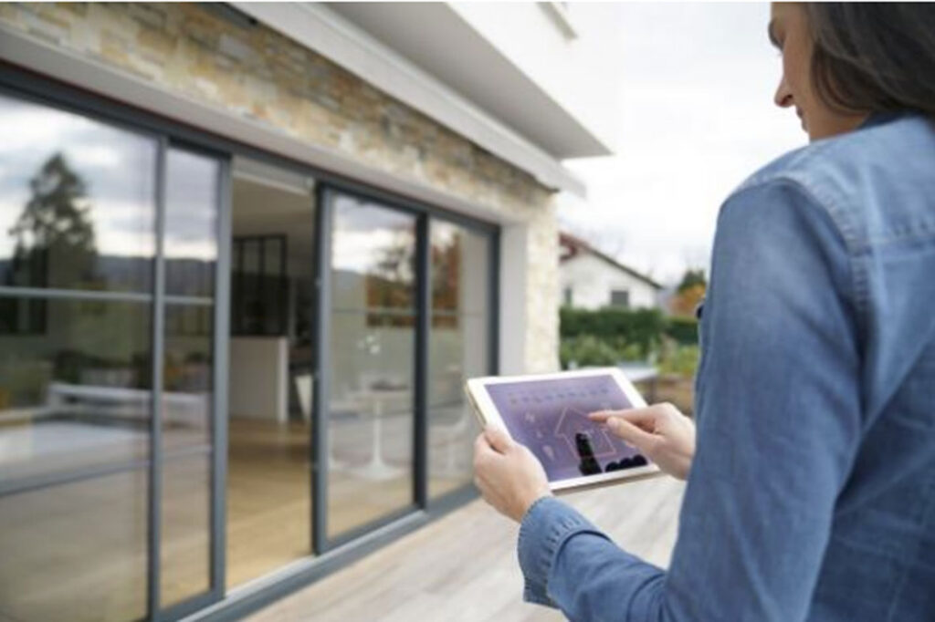 omegagroup.gr knx automatos elegxos automatismos eksipno spiti smart home automation knx optikopoiisi visualization e1641981858922